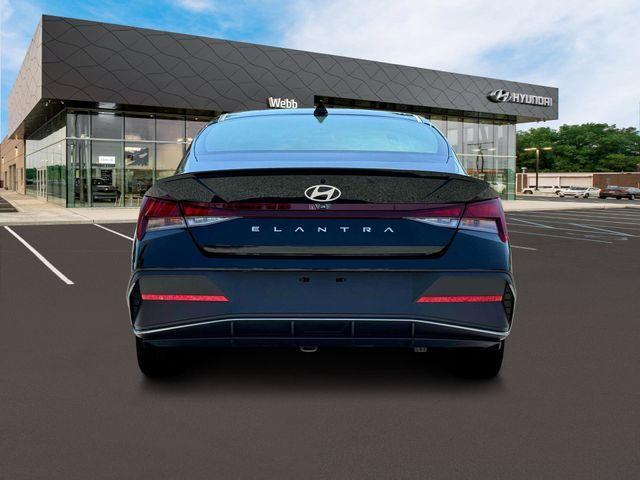 new 2025 Hyundai Elantra car