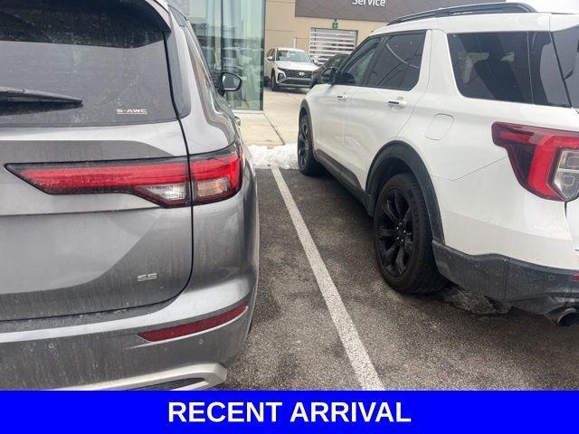 used 2022 Mitsubishi Outlander car, priced at $21,600