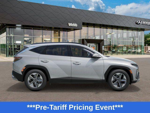new 2025 Hyundai TUCSON Hybrid car, priced at $37,927