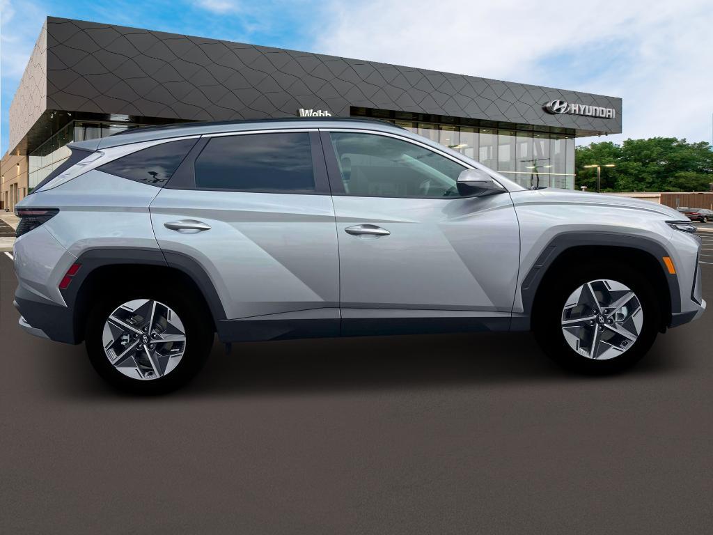 new 2025 Hyundai TUCSON Hybrid car, priced at $37,927