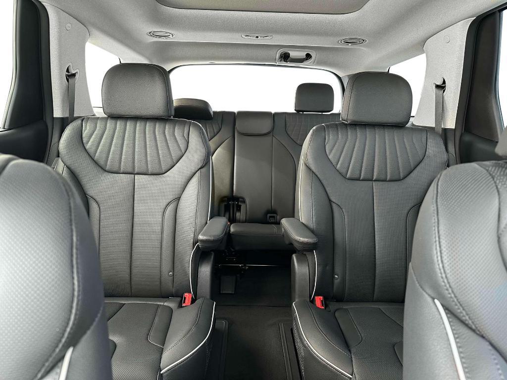 new 2025 Hyundai Palisade car, priced at $50,207