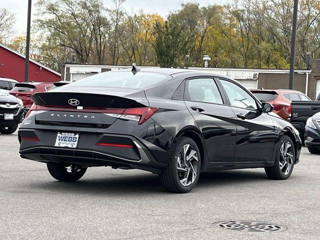 new 2025 Hyundai Elantra car