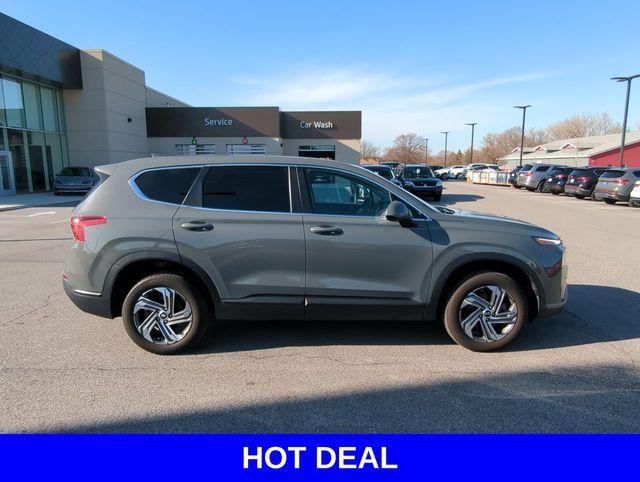 used 2021 Hyundai Santa Fe car, priced at $17,278