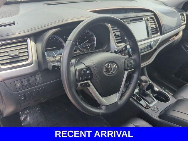 used 2019 Toyota Highlander car, priced at $23,786