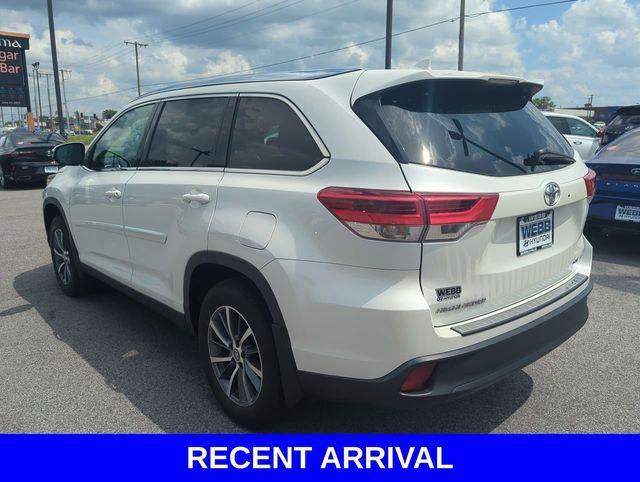 used 2019 Toyota Highlander car, priced at $23,786