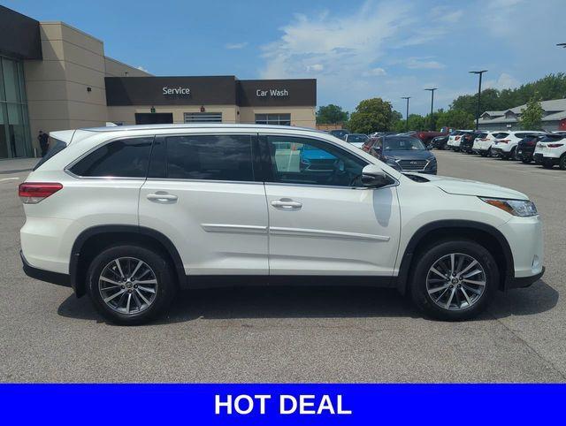 used 2019 Toyota Highlander car, priced at $22,523