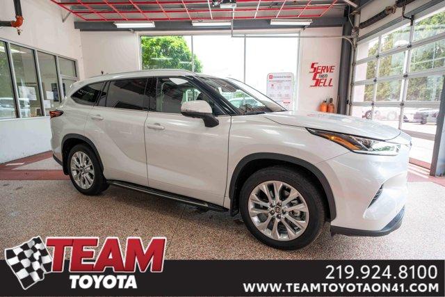 used 2024 Toyota Highlander car, priced at $49,300