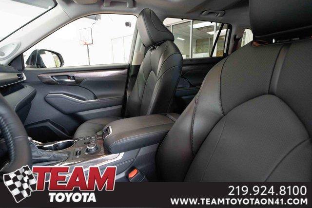 used 2024 Toyota Highlander car, priced at $49,300