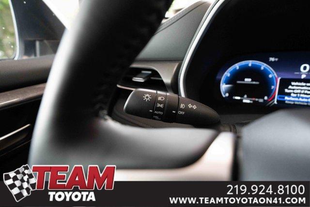 used 2024 Toyota Highlander car, priced at $49,300