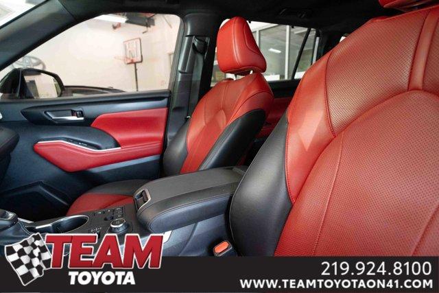 used 2023 Toyota Highlander car, priced at $34,000