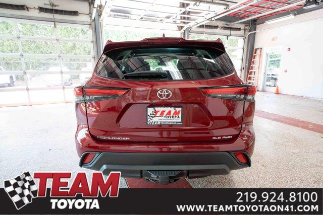 used 2021 Toyota Highlander car, priced at $29,500