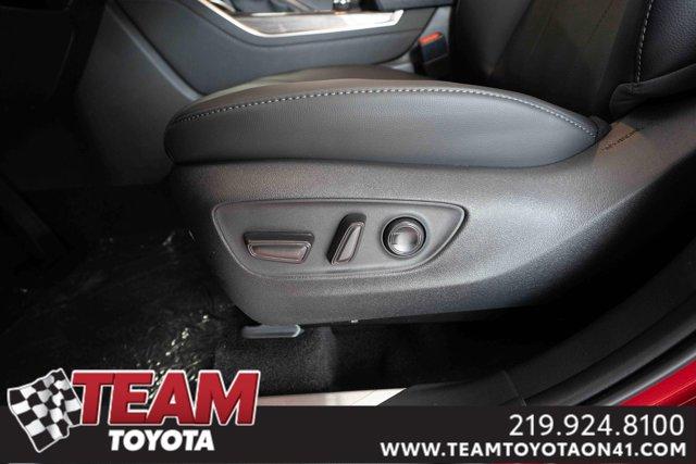 new 2025 Toyota Highlander car, priced at $54,571