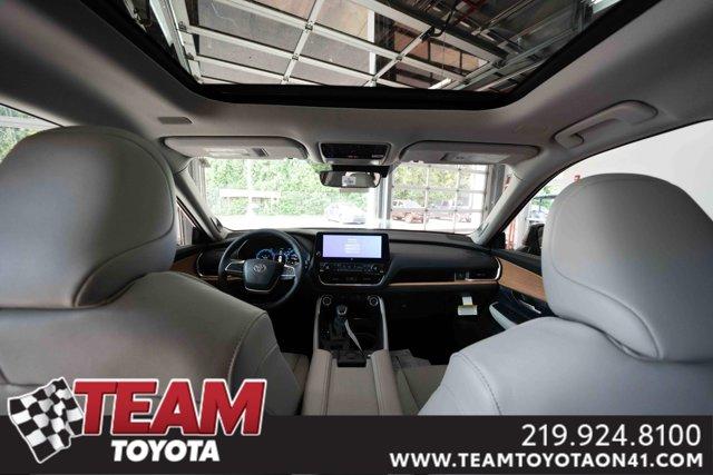 new 2025 Toyota Grand Highlander car, priced at $54,588