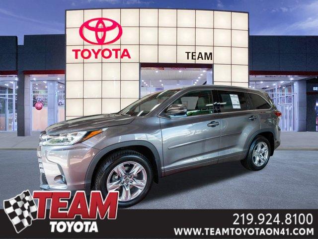 used 2019 Toyota Highlander car, priced at $29,200