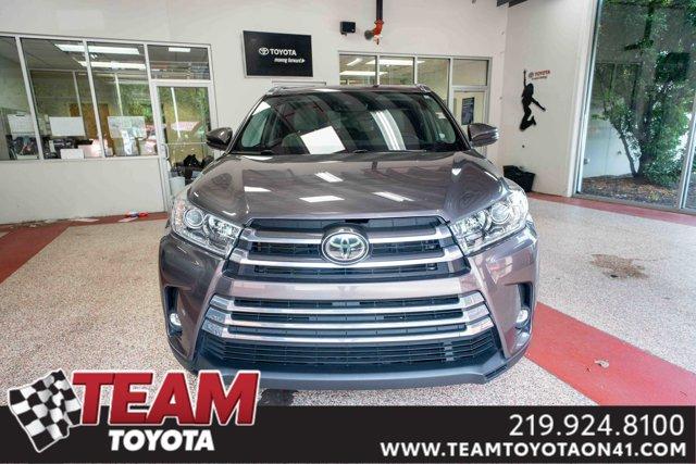 used 2019 Toyota Highlander car, priced at $29,200
