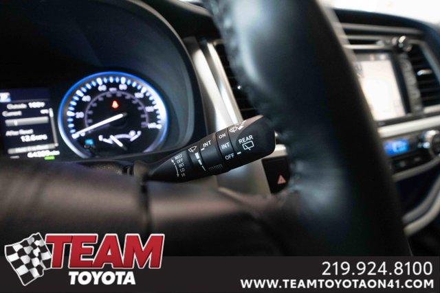 used 2019 Toyota Highlander car, priced at $29,200