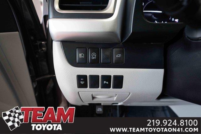 used 2019 Toyota Highlander car, priced at $29,200