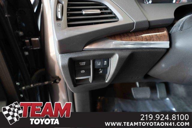 used 2017 Acura MDX car, priced at $18,100