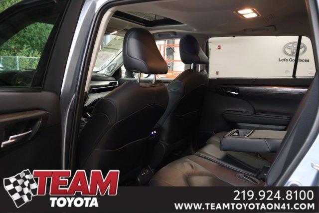 used 2020 Toyota Highlander car, priced at $35,300