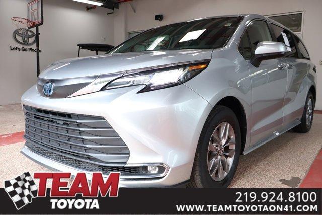 used 2023 Toyota Sienna car, priced at $41,400