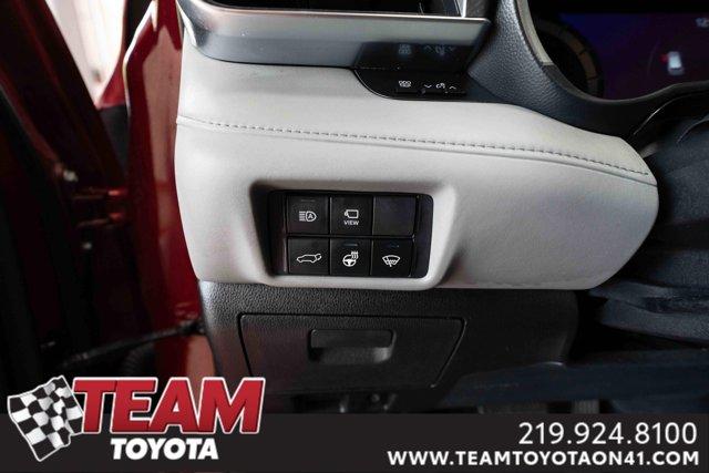used 2020 Toyota Highlander car, priced at $37,000