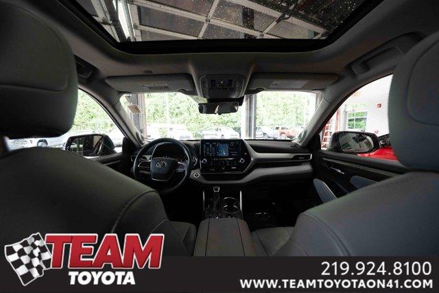 used 2020 Toyota Highlander car, priced at $37,000
