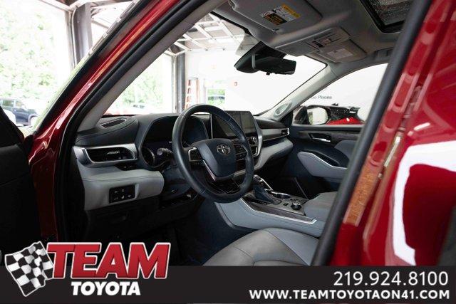 used 2020 Toyota Highlander car, priced at $37,000