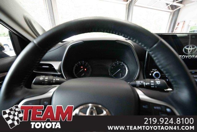 used 2020 Toyota Highlander car, priced at $37,000