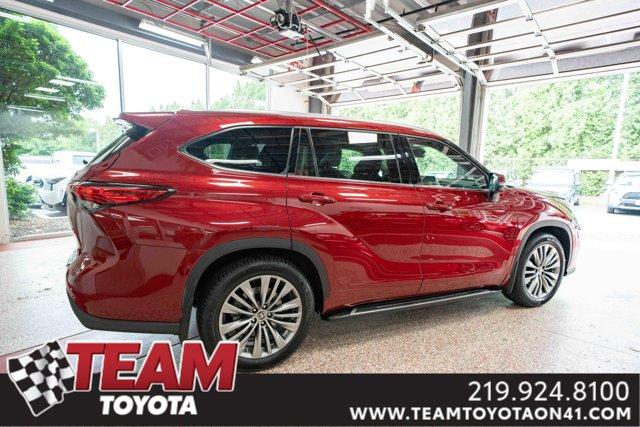 used 2020 Toyota Highlander car, priced at $37,000
