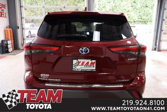 used 2021 Toyota Highlander Hybrid car, priced at $41,000