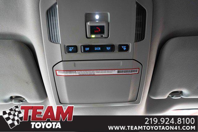 used 2021 Toyota Highlander Hybrid car, priced at $29,900