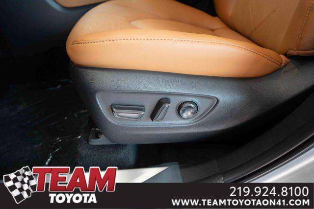 new 2025 Toyota Highlander car, priced at $54,400