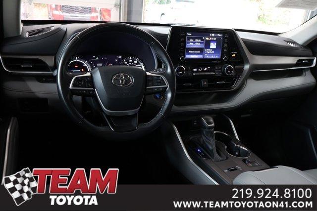 used 2022 Toyota Highlander Hybrid car, priced at $39,300