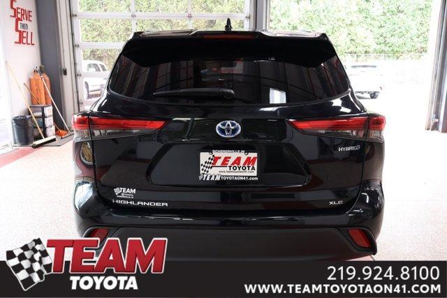 used 2022 Toyota Highlander Hybrid car, priced at $39,300