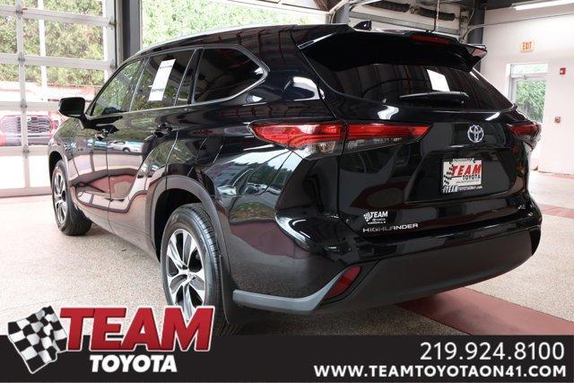 used 2022 Toyota Highlander Hybrid car, priced at $39,300