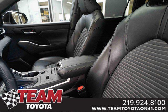 used 2022 Toyota Highlander car, priced at $35,000