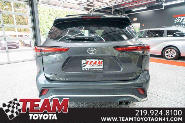 used 2022 Toyota Highlander car, priced at $35,000