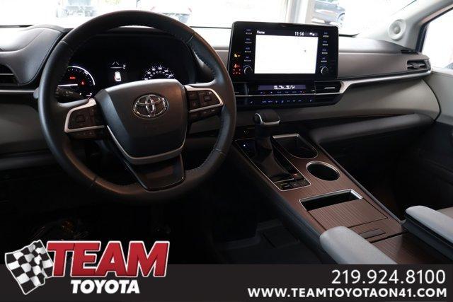 used 2023 Toyota Sienna car, priced at $44,400