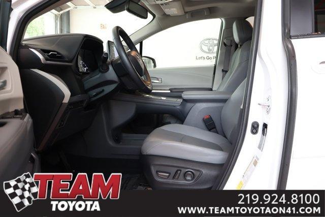 used 2023 Toyota Sienna car, priced at $44,400