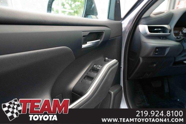 used 2021 Toyota Highlander car, priced at $36,000