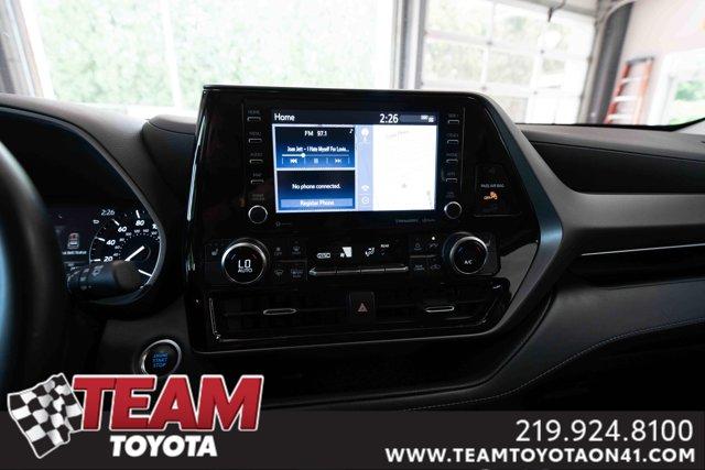 used 2021 Toyota Highlander car, priced at $36,000