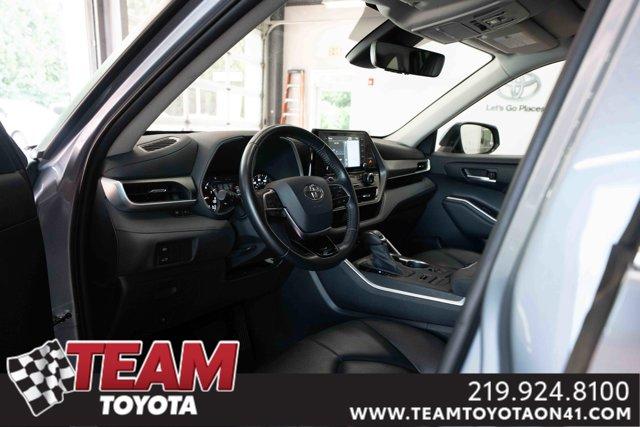 used 2021 Toyota Highlander car, priced at $36,000