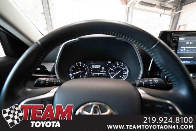 used 2021 Toyota Highlander car, priced at $36,000