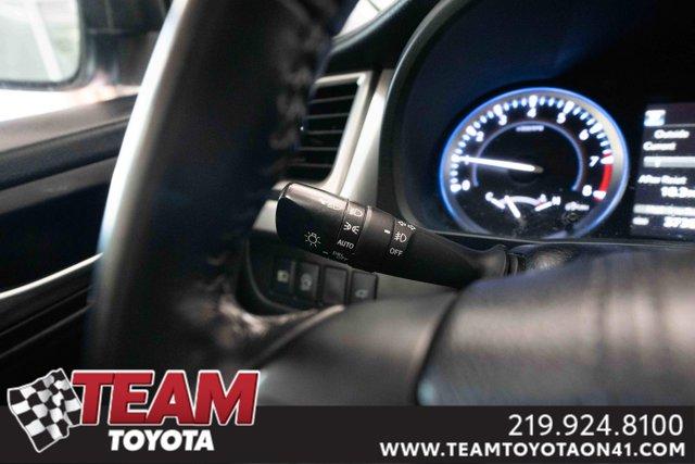 used 2018 Toyota Highlander car, priced at $27,700