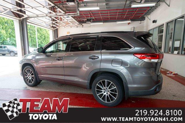 used 2018 Toyota Highlander car, priced at $27,700
