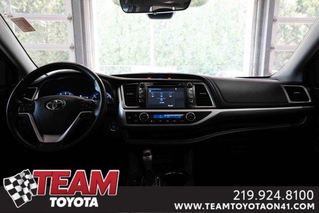 used 2018 Toyota Highlander car, priced at $27,700