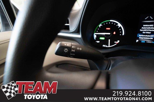 used 2024 Toyota Sienna car, priced at $39,900