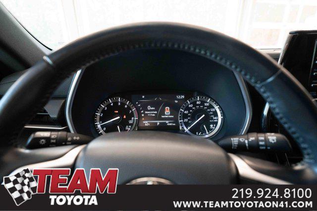 used 2022 Toyota Highlander car, priced at $37,300