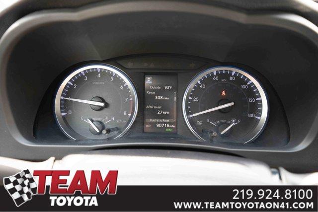 used 2019 Toyota Highlander car, priced at $24,400