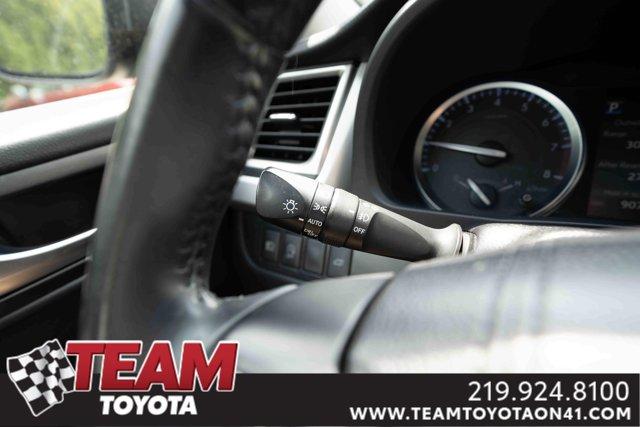 used 2019 Toyota Highlander car, priced at $24,400